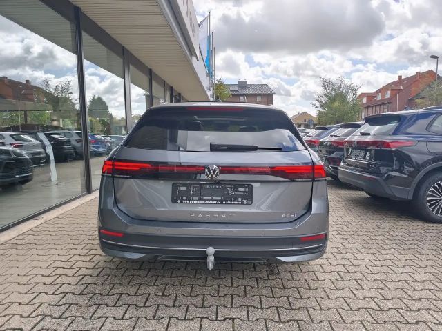 Volkswagen Passat 1.5 eTSI Business Variant