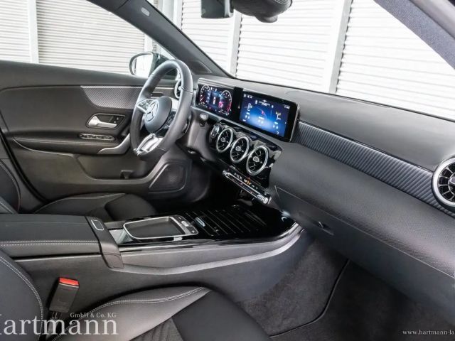 Mercedes-Benz A 200 Hatchback Progressive