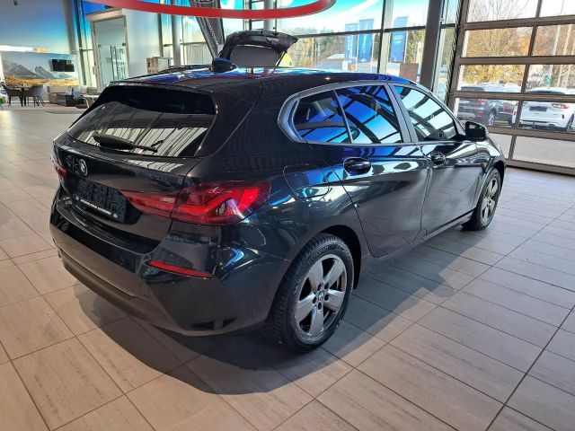 BMW 118 118i Advantage pakket Sedan