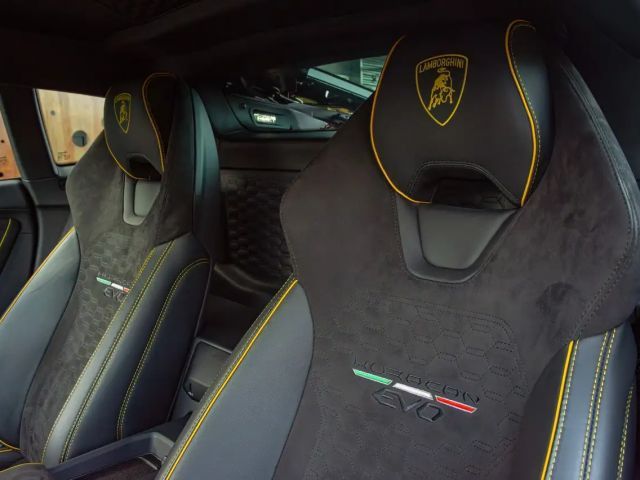 Lamborghini Huracan AWD EVO