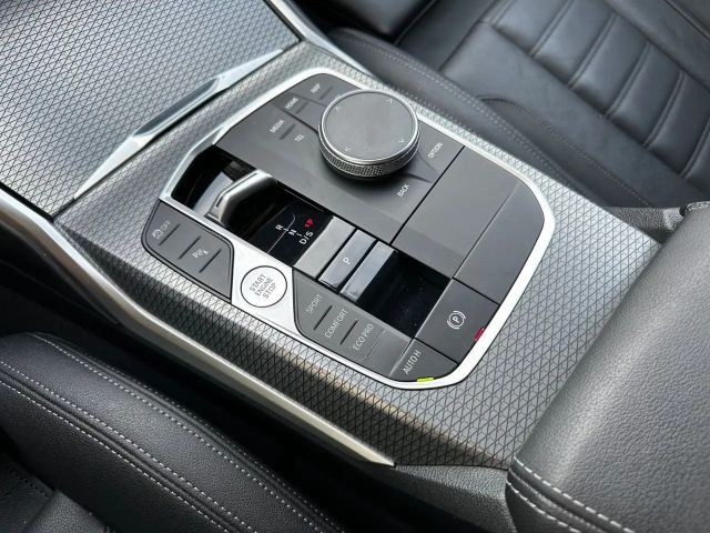 BMW 330 330d M-Sport Touring xDrive