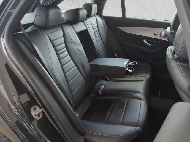 Mercedes-Benz E 400 4MATIC AMG Line E 400 d
