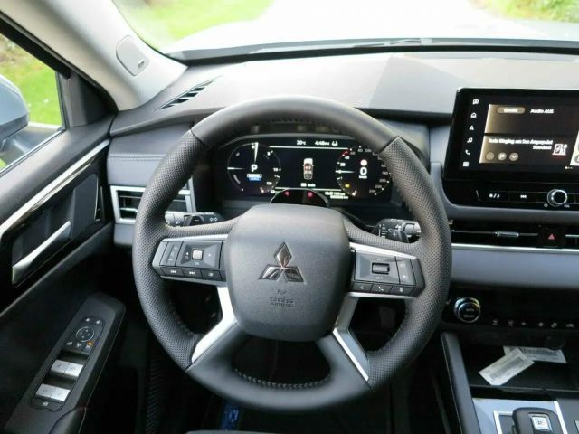 Mitsubishi Outlander PLUS, 0,99% Kredit! 8 Jahre Garantie!