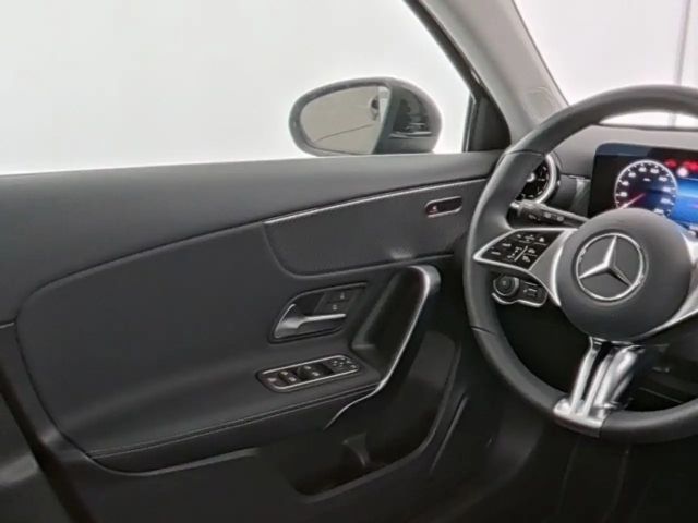 Mercedes-Benz A 180 Progressive