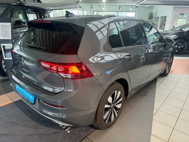 Volkswagen Golf 1.5 TSI Golf VIII Move