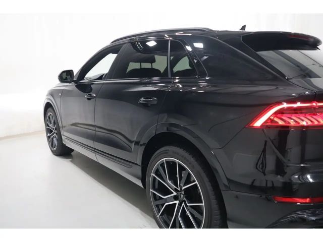 Audi Q8 55 TFSI Quattro S-Line