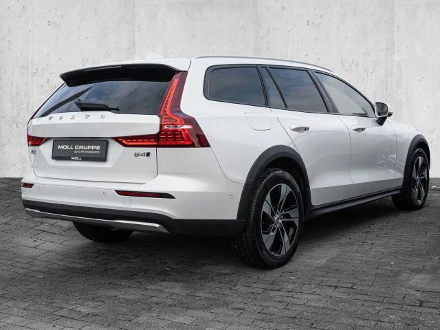 Volvo V60 Cross Country AWD Plus