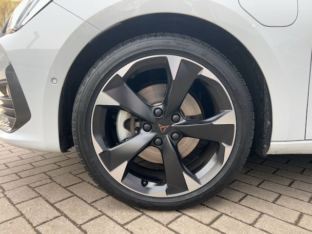 Cupra Leon 1.4 DSG e-Hybrid