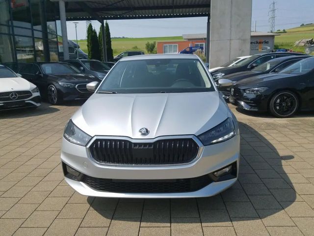 Skoda Fabia 1,0 MPI 59 kW130 Jahre Kamera, Alufelgen, Sitzh...