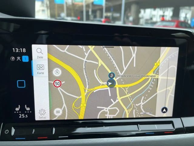 Volkswagen Golf 1.5 eTSI DSG Life Variant