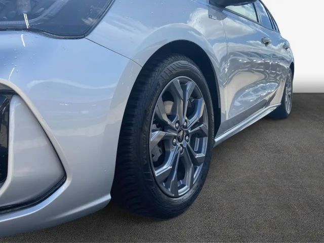 Ford Focus ST Line Wagon