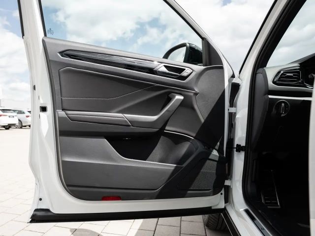 Volkswagen T-Roc 1.5 TSI DSG IQ.Drive R-Line