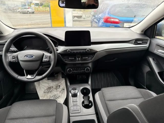 Ford Focus Cool & Connect Wagon