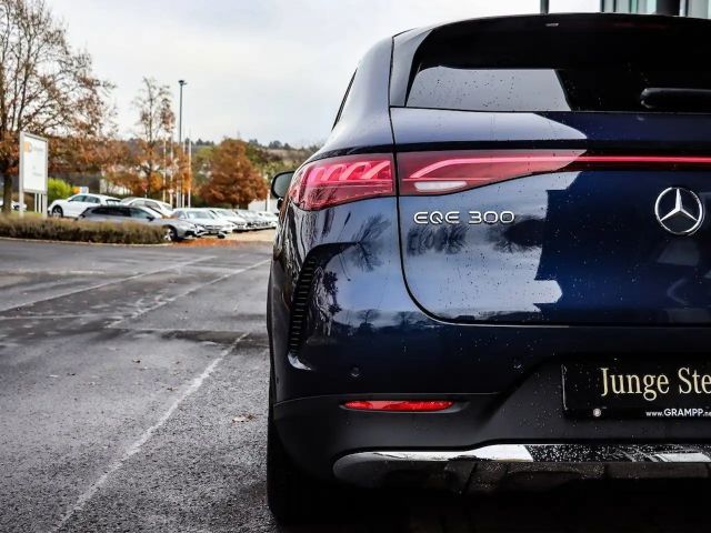 Mercedes-Benz EQE SUV 300