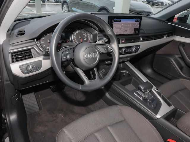 Audi A4 40 TFSI Avant S-Tronic