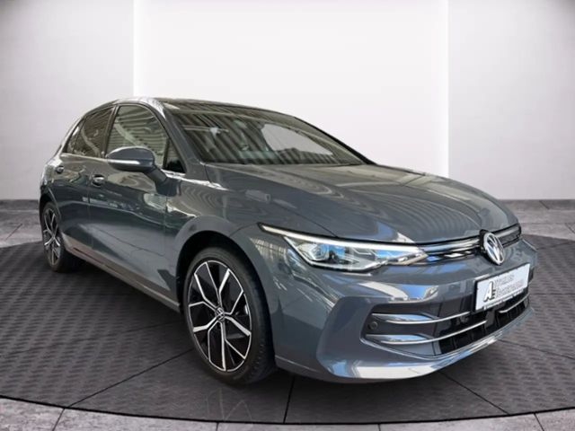 Volkswagen Golf 1.5 eTSI DSG