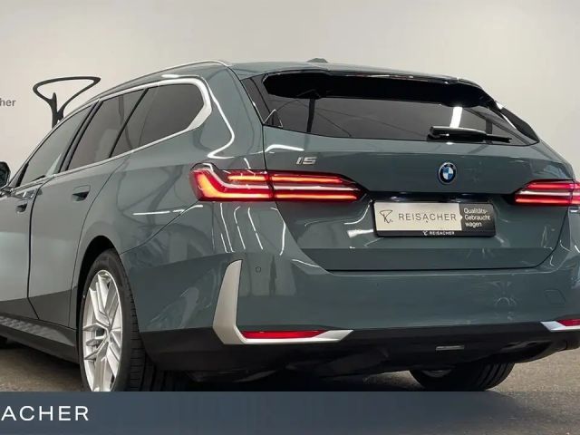 BMW i5 eDrive40