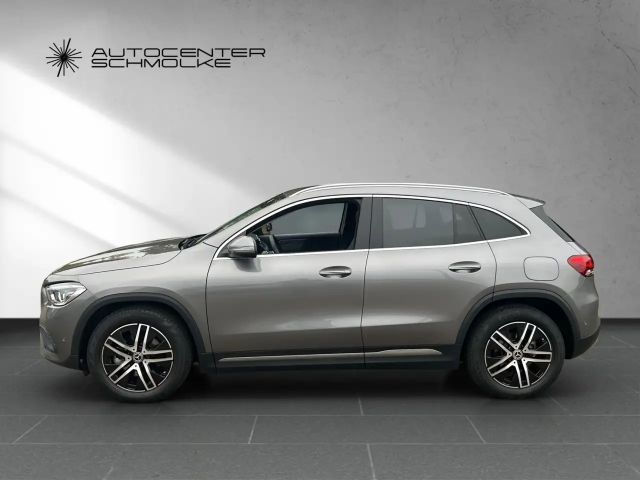 Mercedes-Benz GLA 200 Progressive