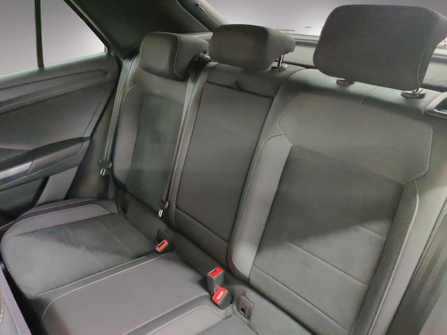 Volkswagen T-Roc 1.5 TSI DSG R-Line