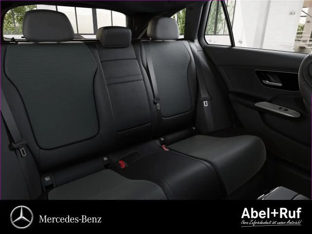 Mercedes-Benz C 220 AVANTGARDE C 220 d Estate