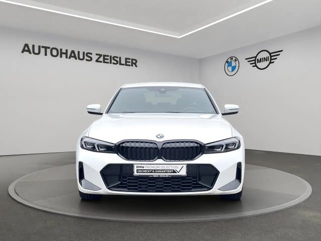 BMW 330 330i M-Sport Sedan xDrive