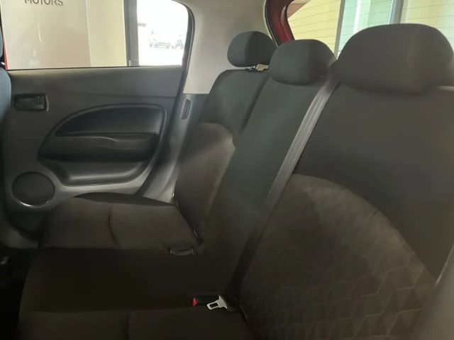 Mitsubishi Space Star Star