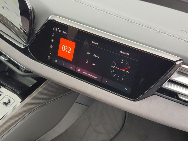 Audi A6 Avant Quattro S-Tronic