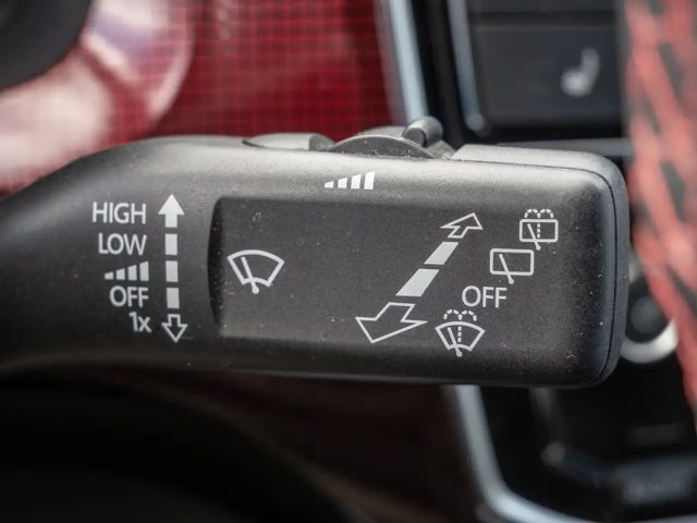 Volkswagen up! 1.0 TSI GTI