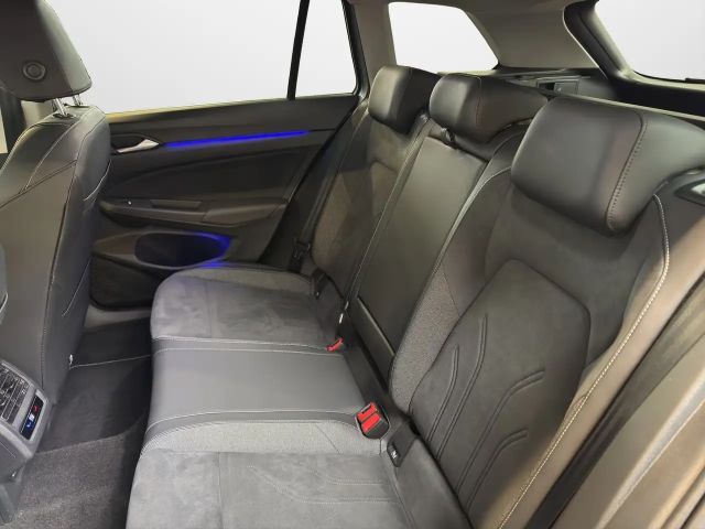 Volkswagen Golf 1.5 eTSI DSG Style Variant