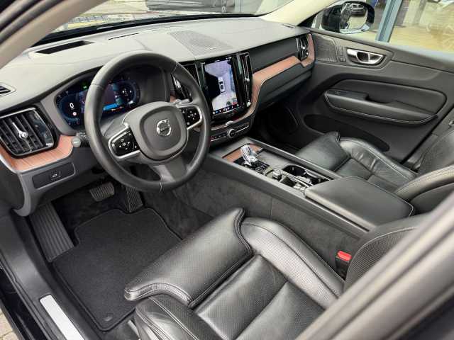 Volvo XC60 AWD Dark Ultimate