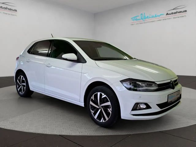 Volkswagen Polo DSG Highline