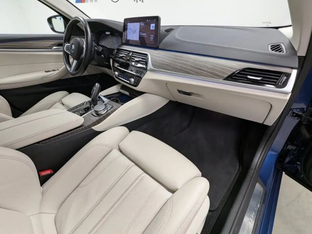 BMW 530 530e Touring