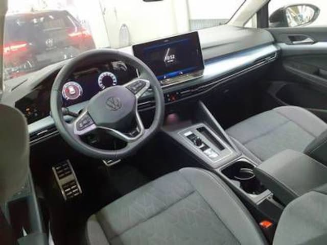 Volkswagen Golf 1.5 eTSI DSG