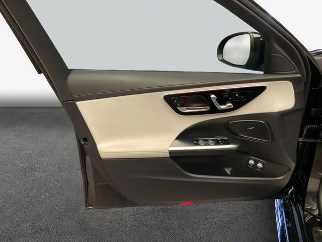 Mercedes-Benz C 300 Sedan