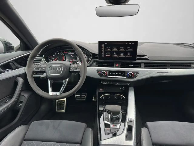 Audi RS4 Avant Quattro