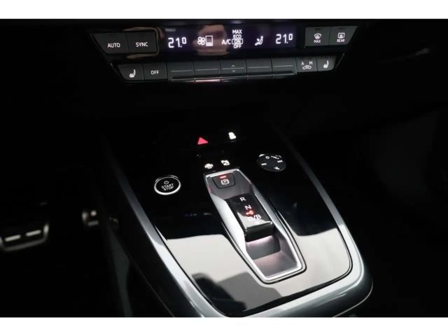 Audi Q4 e-tron P-Dach/20''/W-Pumpe/AHK-Vorb.