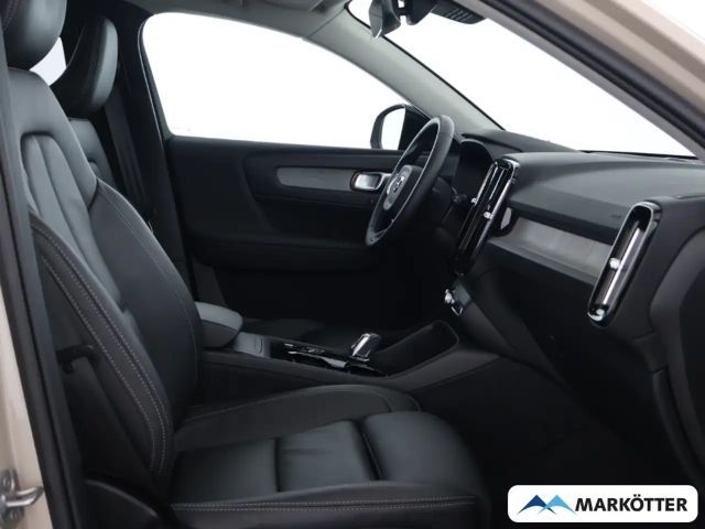 Volvo XC40 Dark Plus