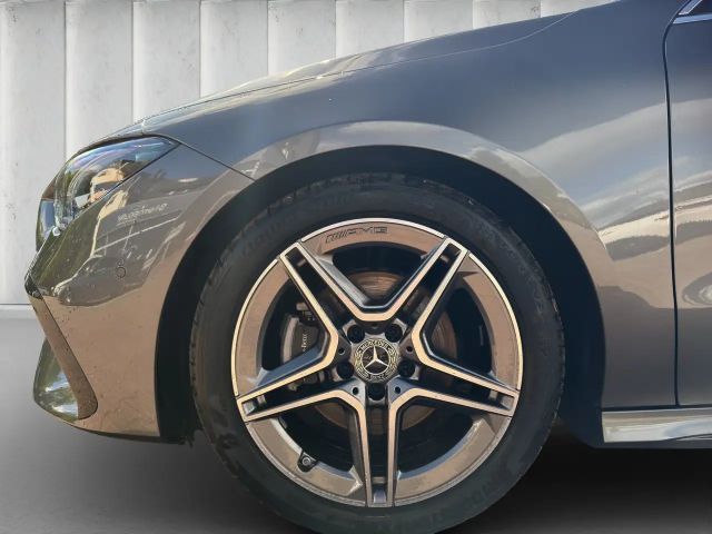 Mercedes-Benz CLA 180 AMG Line