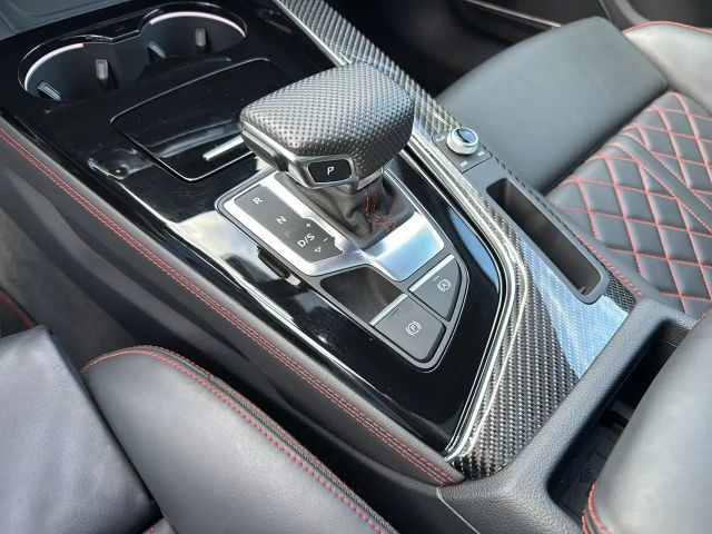 Audi A4 Avant Quattro S-Line