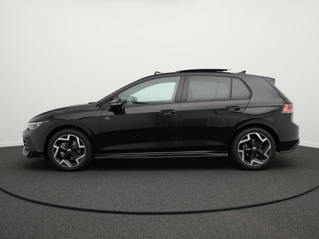 Volkswagen Golf 1.5 eTSI IQ.Drive R-Line