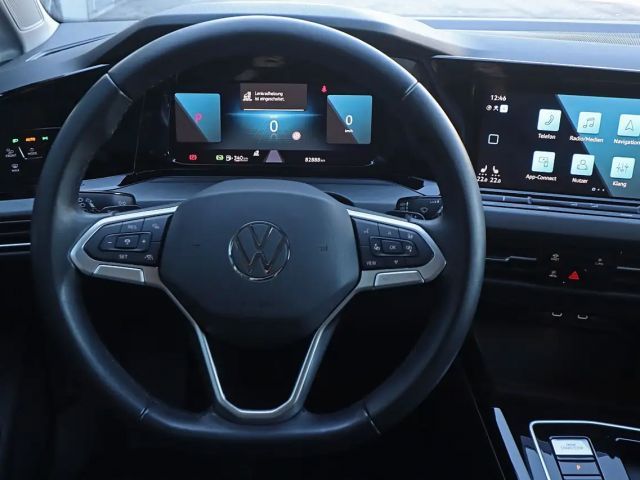 Volkswagen Golf DSG Style Variant