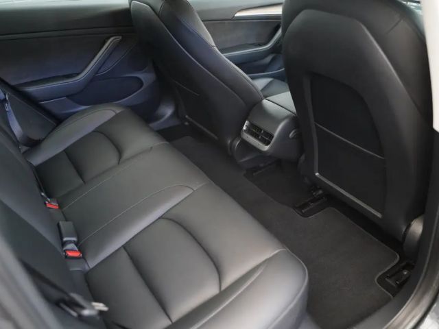 Tesla Model 3 Standard Range