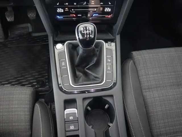 Volkswagen Passat Business Variant