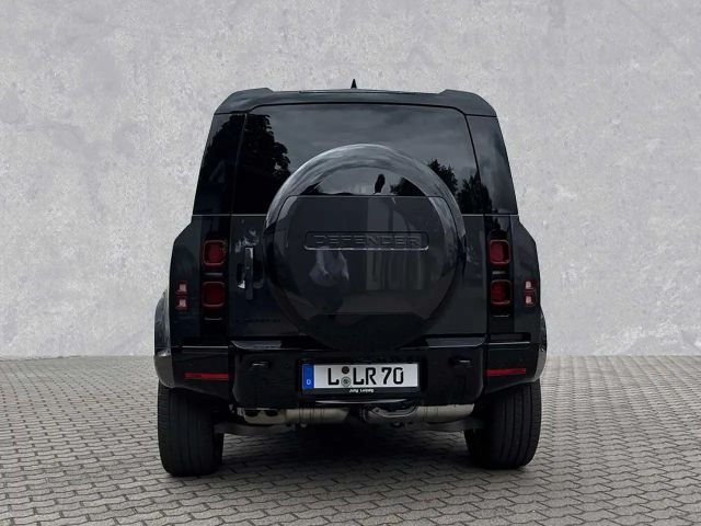 Land Rover Defender 110 D300 Dynamic HSE