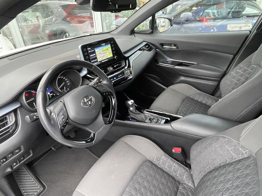 Toyota C-HR 5-deurs Plus