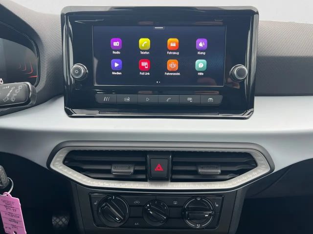 Seat Arona Reference