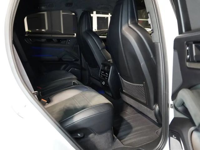 Porsche Cayenne E-Hybrid Turbo