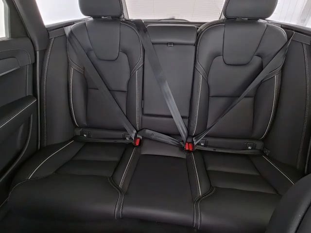 Volvo V90 Cross Country AWD Plus