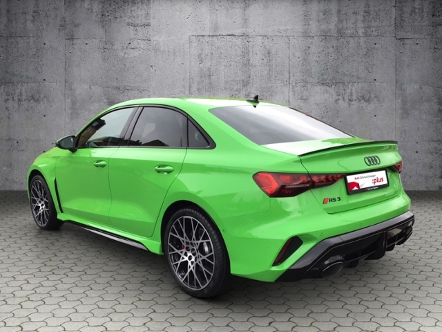Audi RS3 Quattro S-Tronic Sedan
