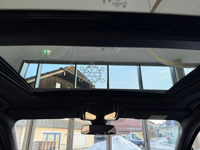 BMW 330 330e M-Sport Touring xDrive